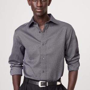 Standard-Fit Wrinkle-Resistant Dress Shirt