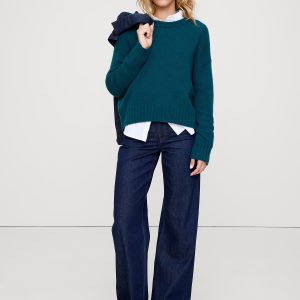 Midweight Cashmere Crew-Neck Sweater