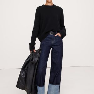 Midweight Cashmere Crew-Neck Sweater